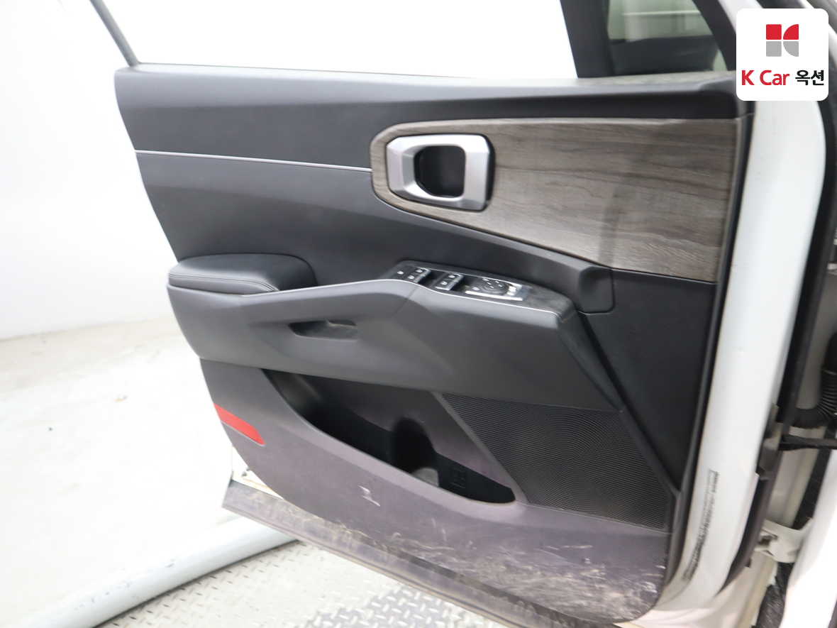 كيا سورينتو 2021 - صورة 8