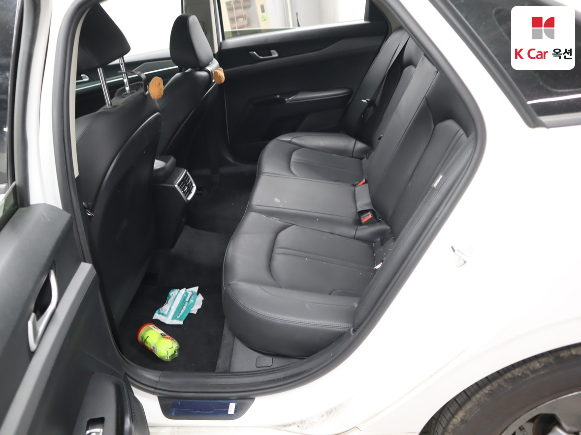 كيا K5 2023 - صورة 23