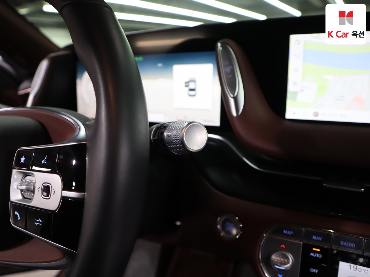 جينيسيس G90 2023 - صورة 11