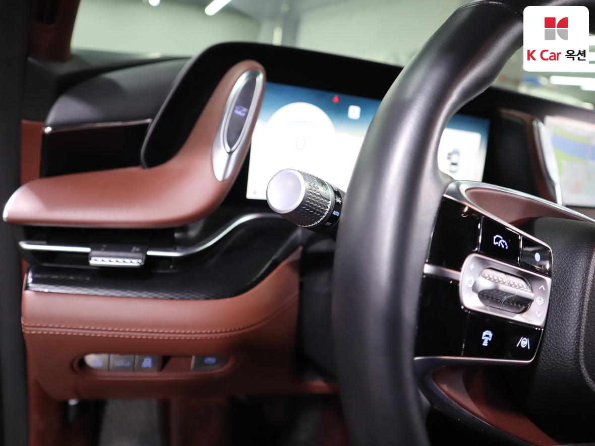 جينيسيس G90 2023 - صورة 9