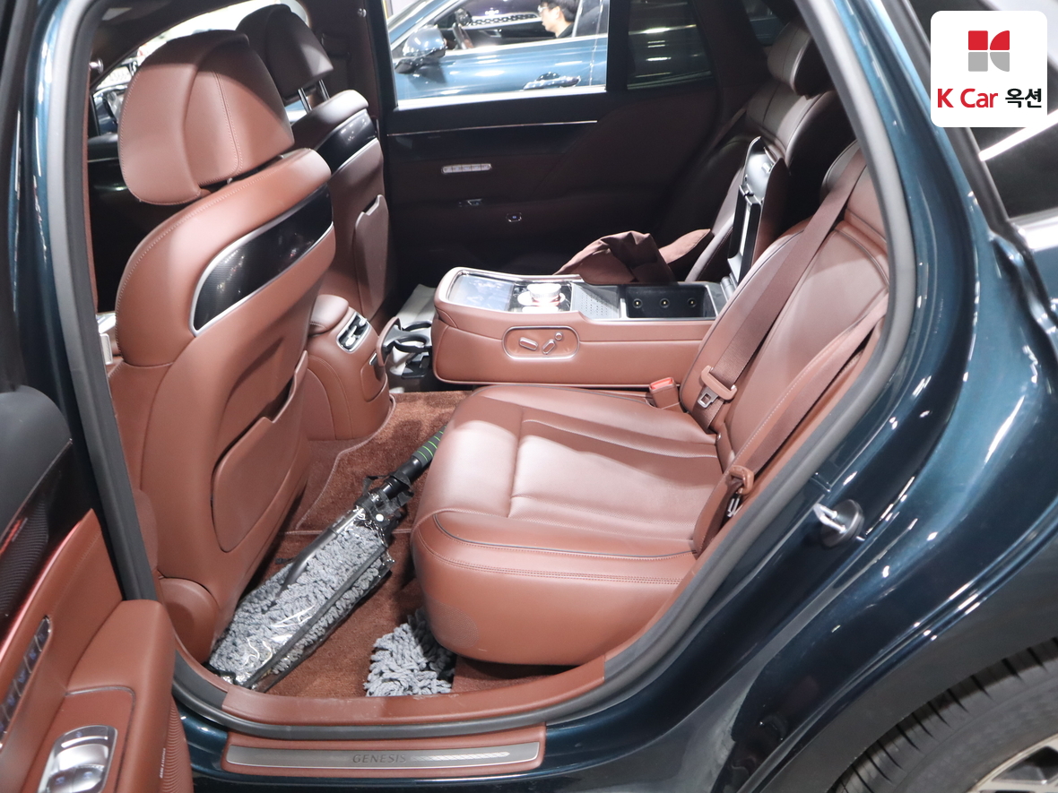 جينيسيس G90 2023 - صورة 23