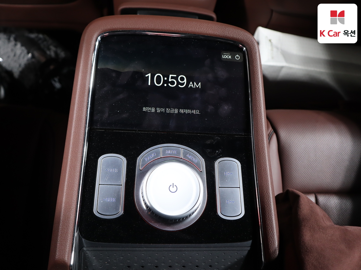 جينيسيس G90 2023 - صورة 24