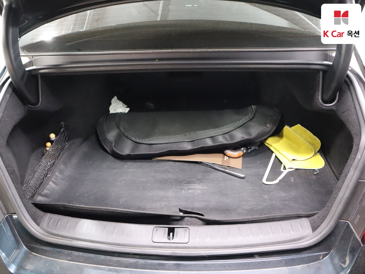 جينيسيس G90 2023 - صورة 26