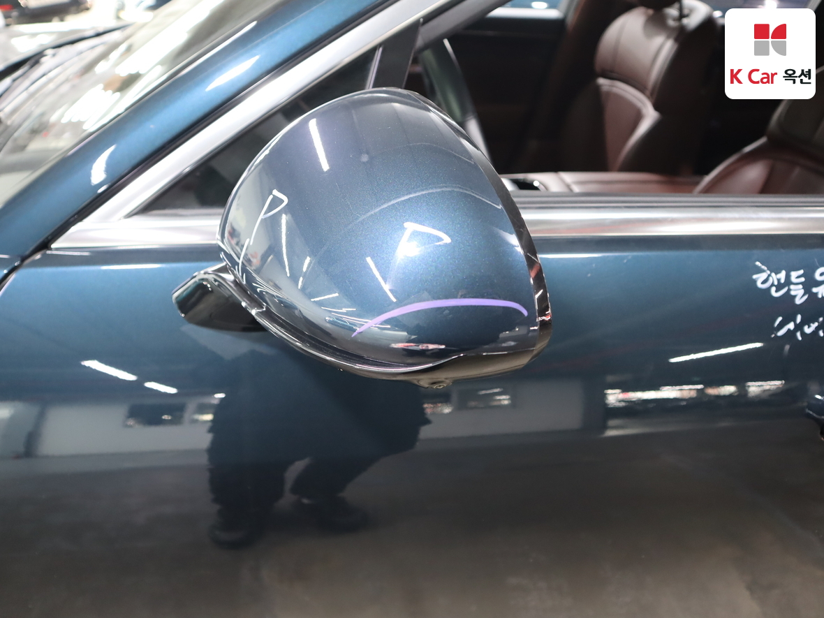 جينيسيس G90 2023 - صورة 38