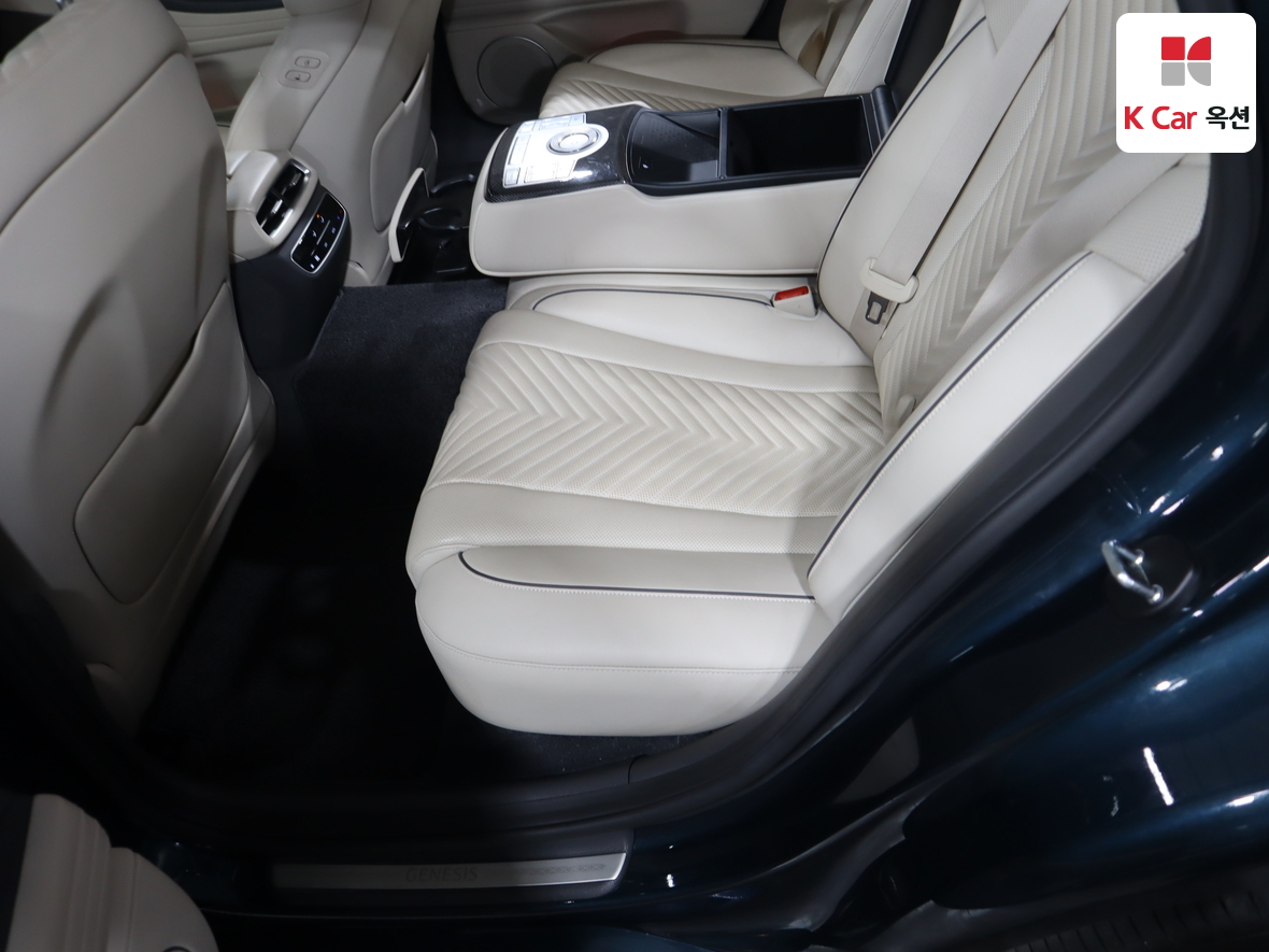 Genesis G80 2022 - Image 24