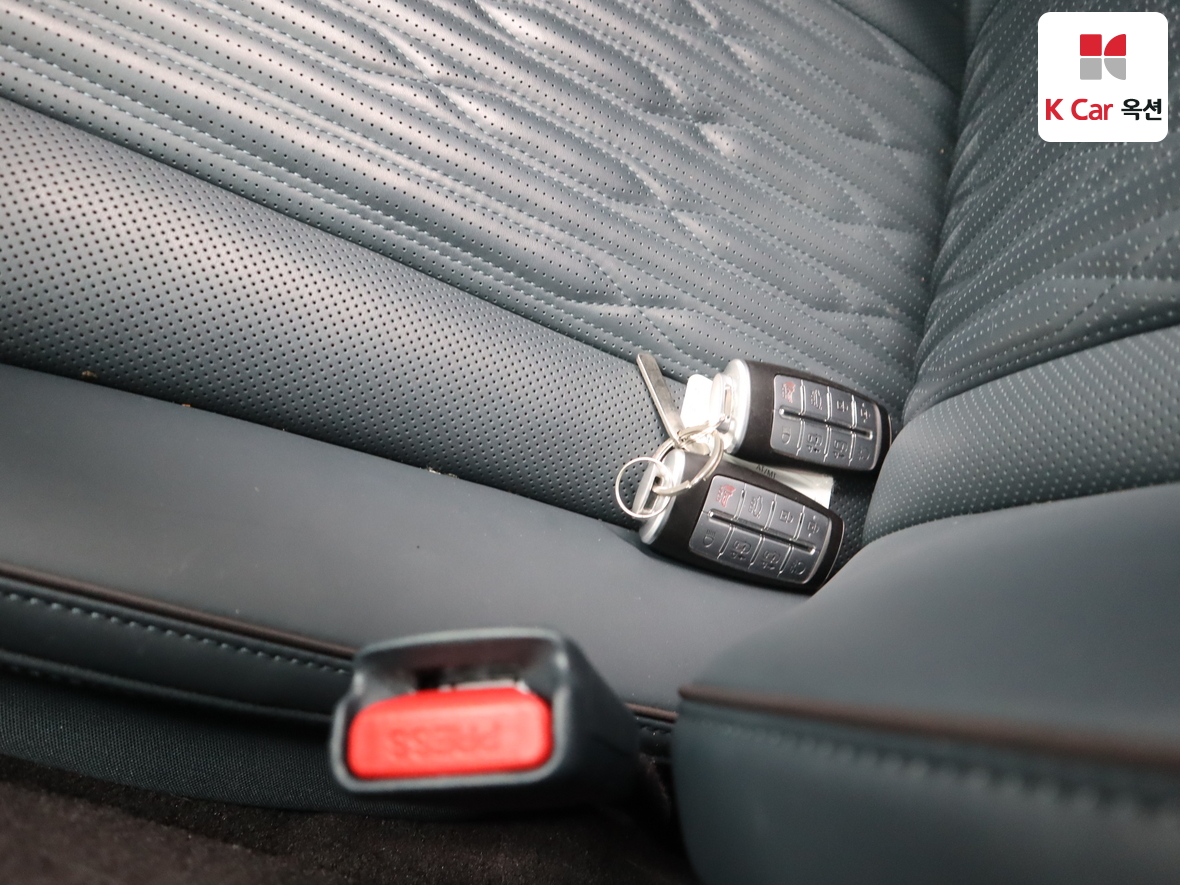 Genesis G80 2022 - Image 17