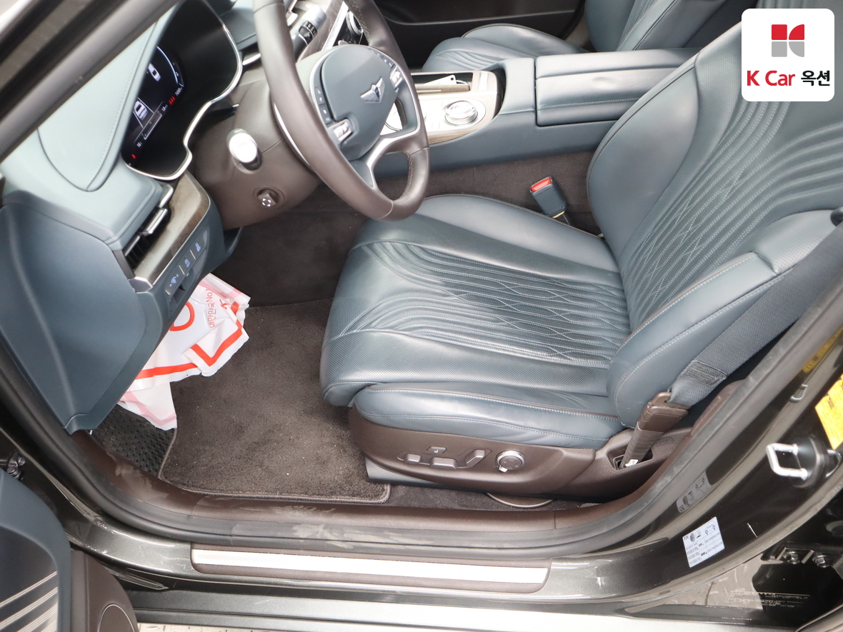 Genesis G80 2022 - Image 18