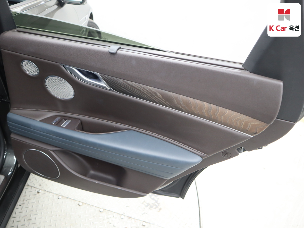 Genesis G80 2022 - Image 28