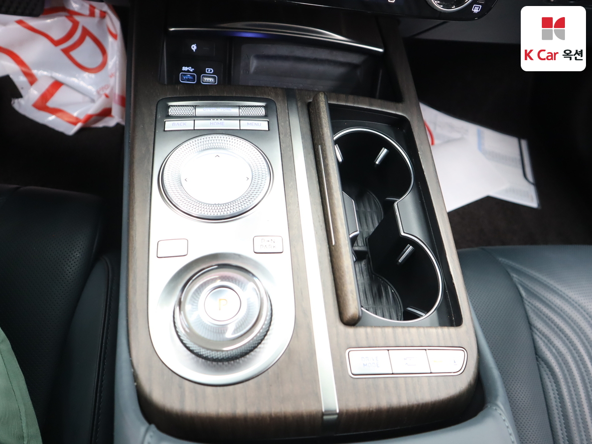 Genesis G80 2022 - Image 16