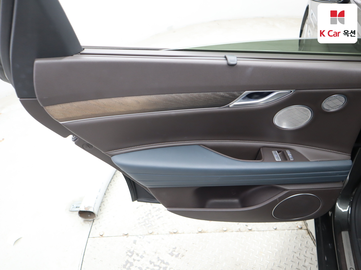 Genesis G80 2022 - Image 23