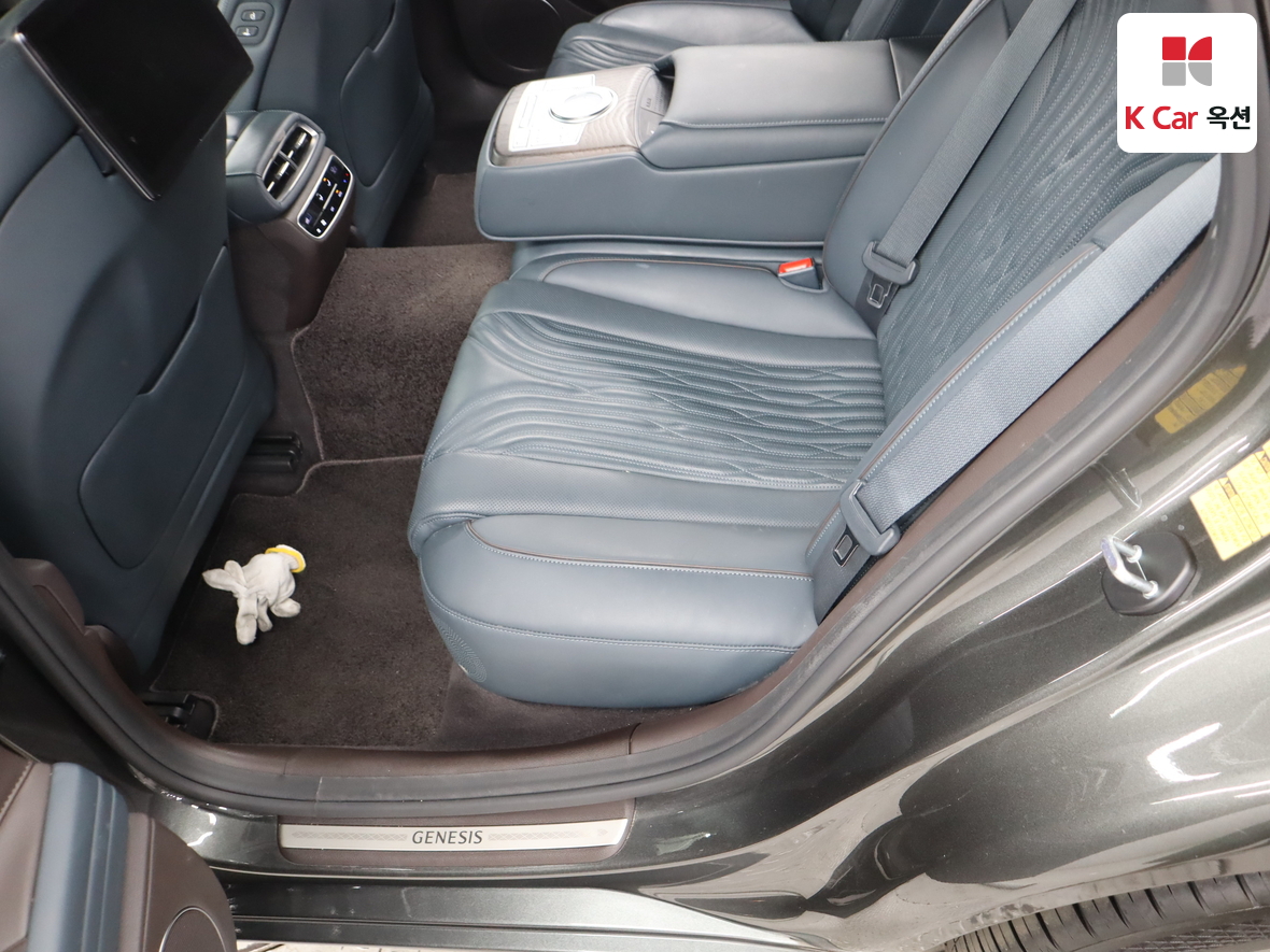 Genesis G80 2022 - Image 24