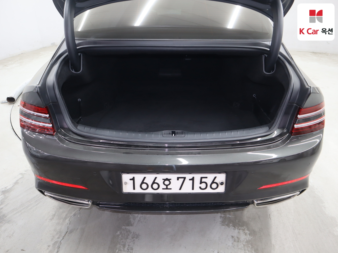 Genesis G80 2022 - Image 26