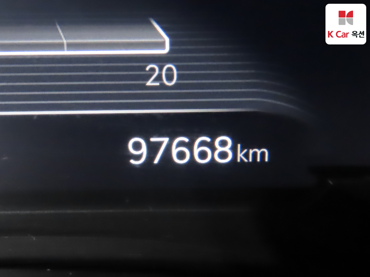 جينيسيس G80 2022 - صورة 4