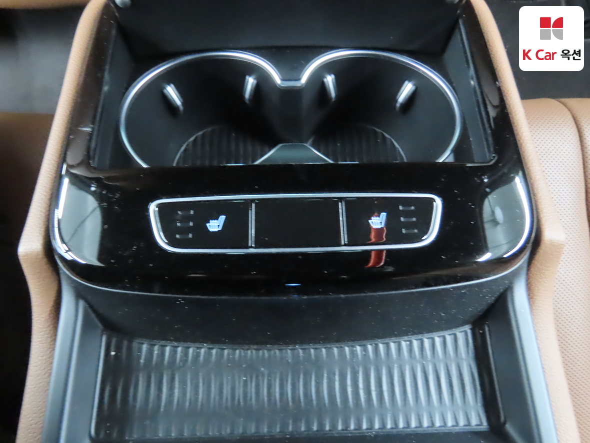 جينيسيس G80 2022 - صورة 24