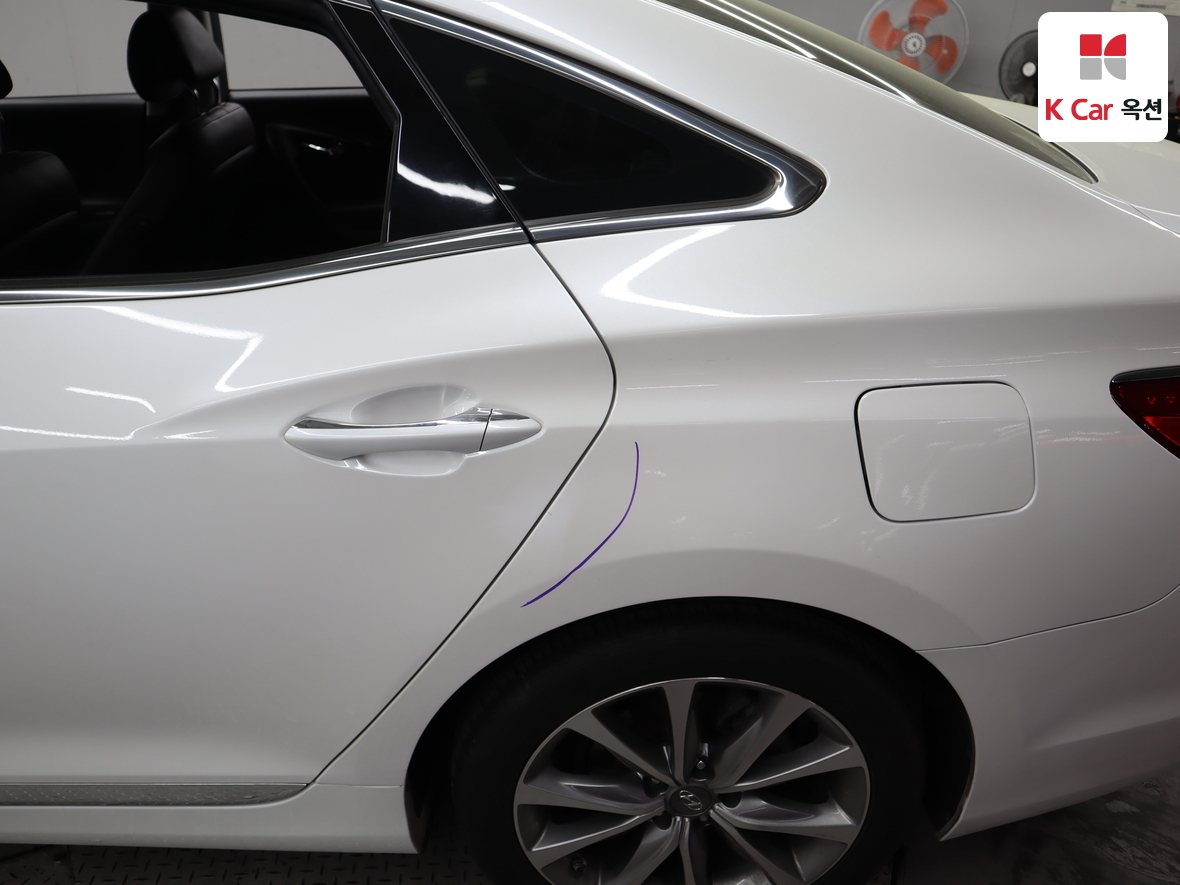 هيونداي أزيرا 2015 - صورة 40