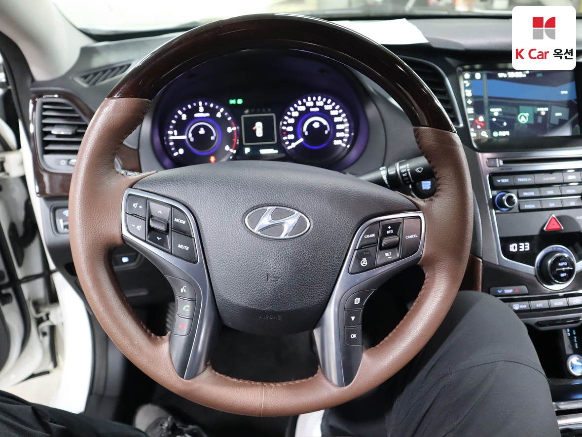 هيونداي أزيرا 2015 - صورة 10