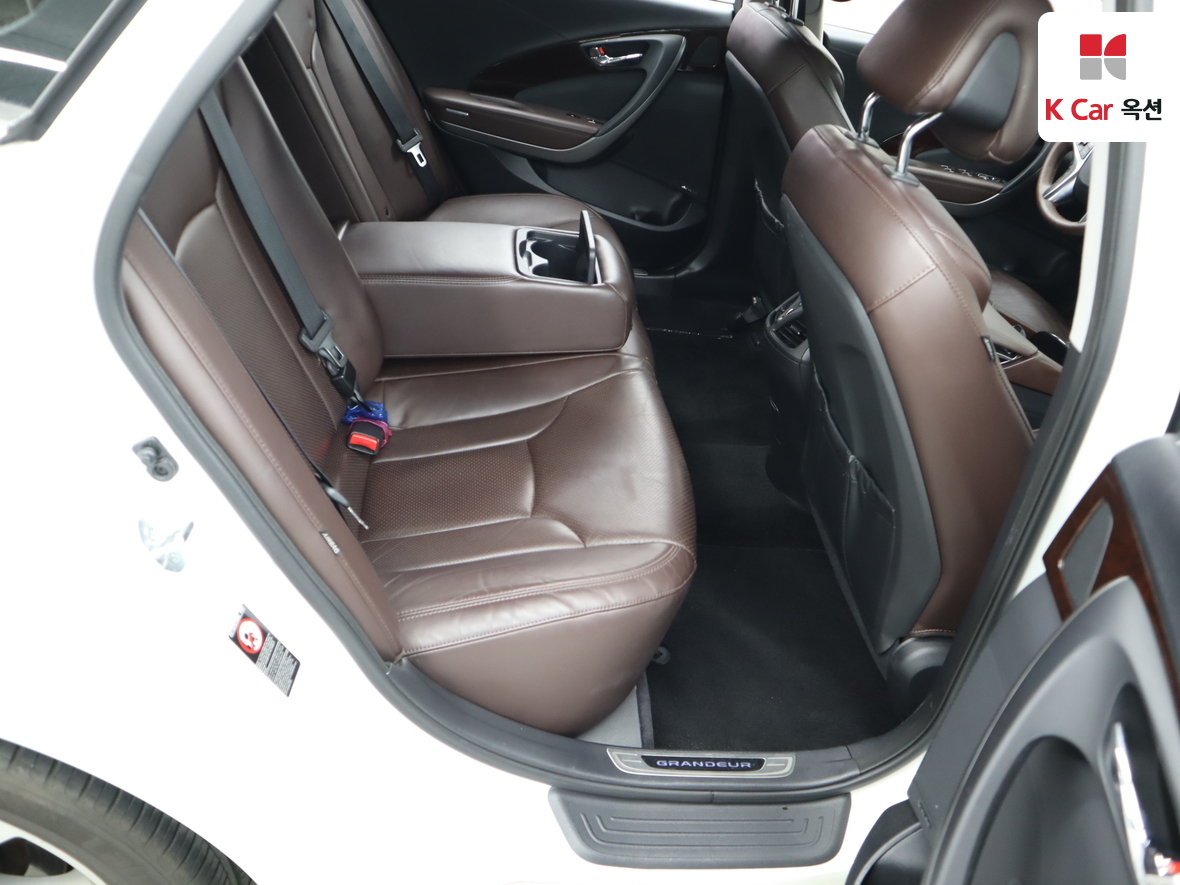 هيونداي أزيرا 2015 - صورة 29