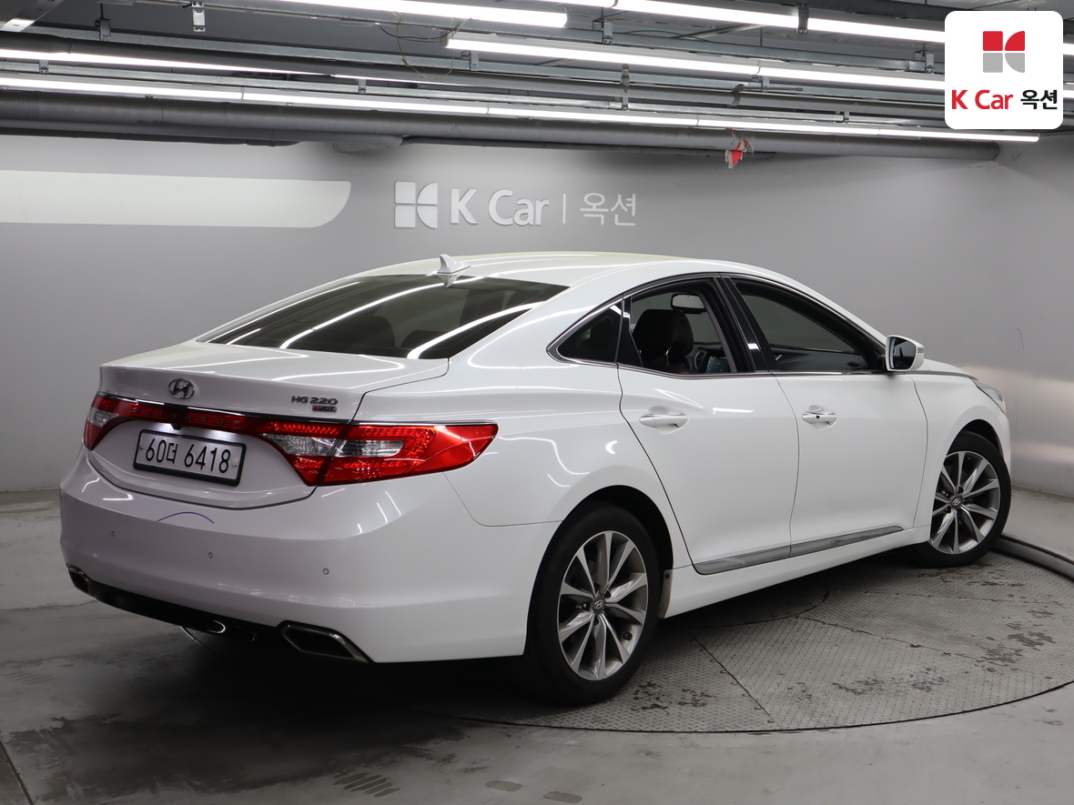 هيونداي أزيرا 2015 - صورة 2