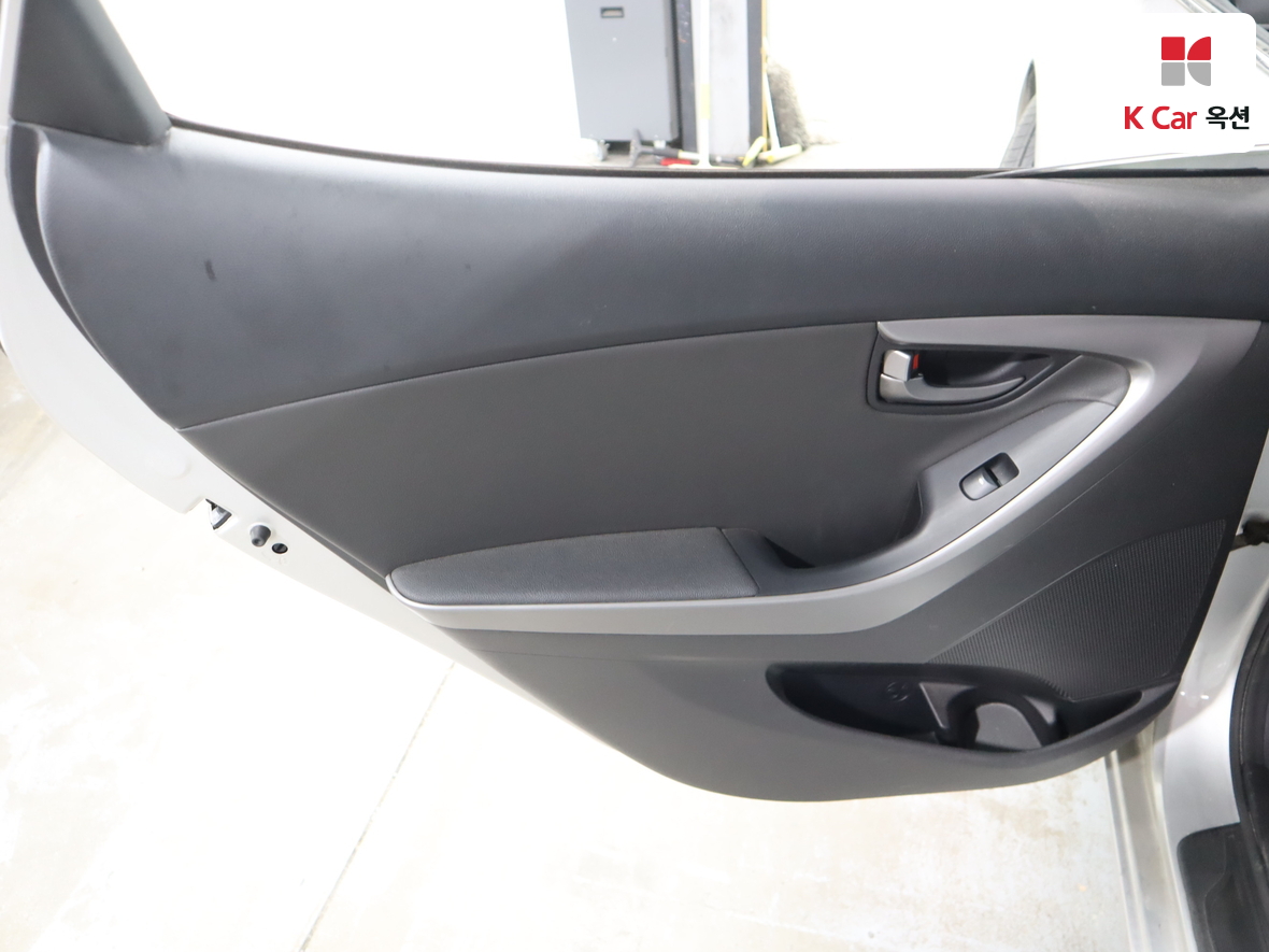 Hyundai Elantra 2014 - Image 20