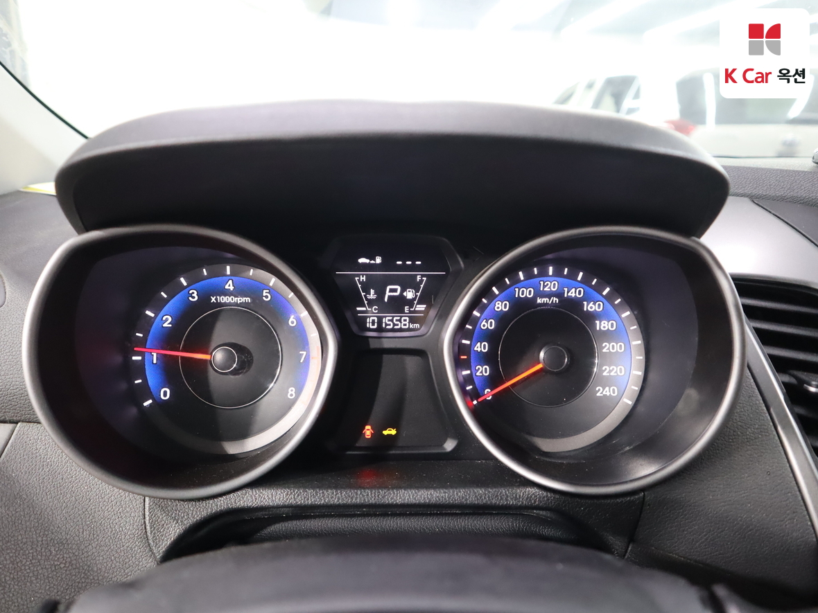 Hyundai Elantra 2014 - Image 5