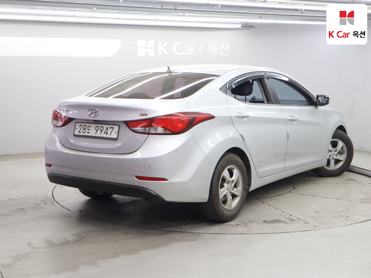 Hyundai Elantra 2014 - Image 2