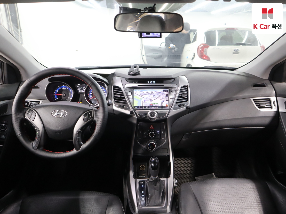 Hyundai Elantra 2014 - Image 3
