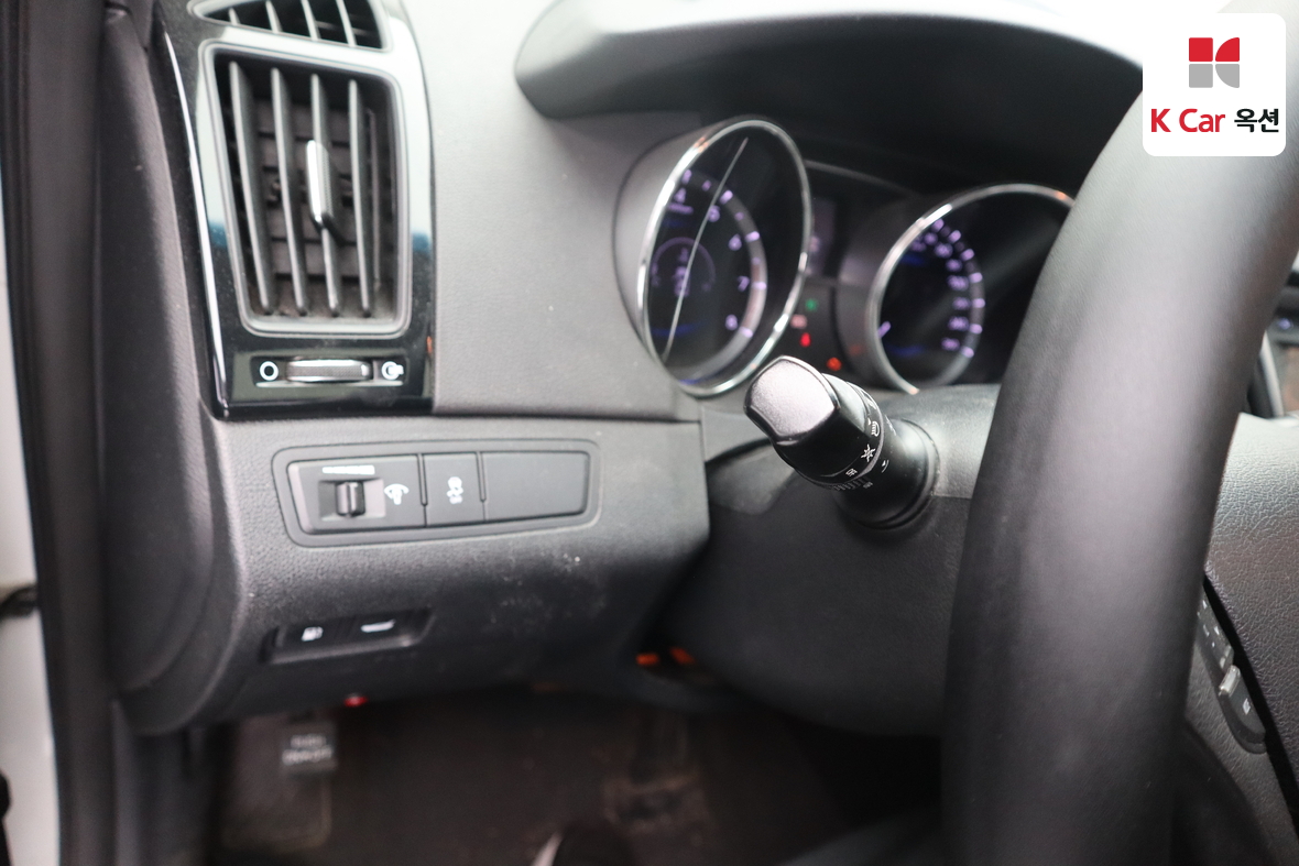 Hyundai Sonata - 9