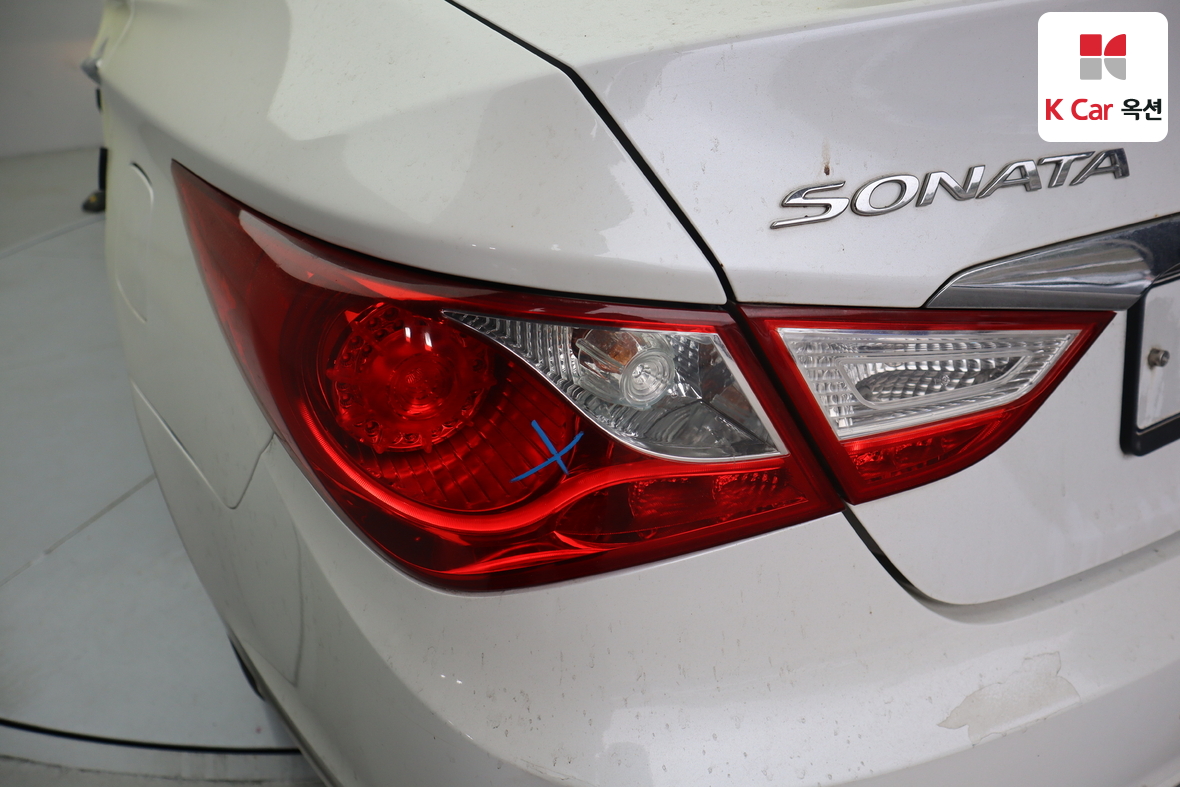 Hyundai Sonata - 49