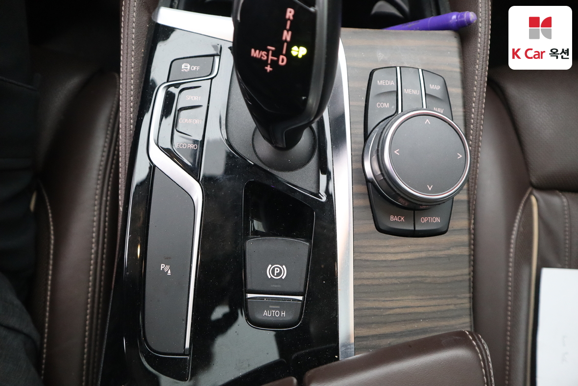 BMW 5 시리즈 - 17