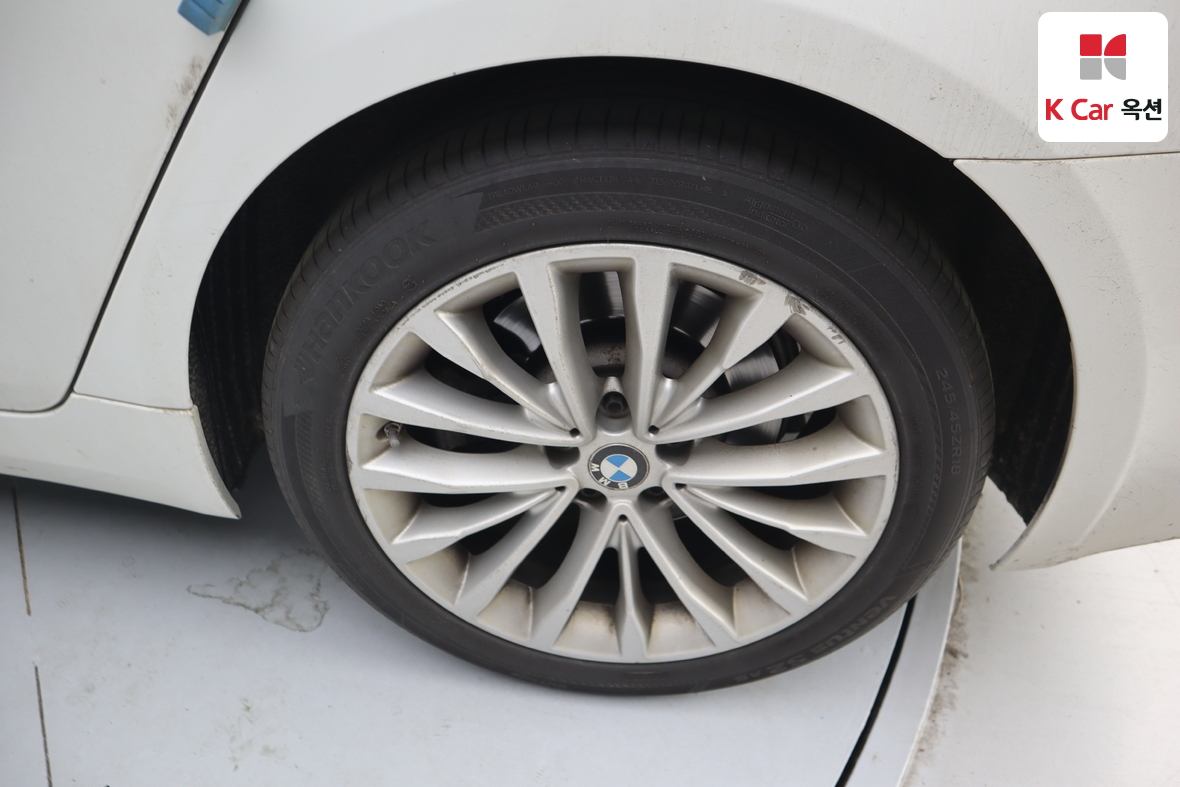BMW 5 시리즈 - 45