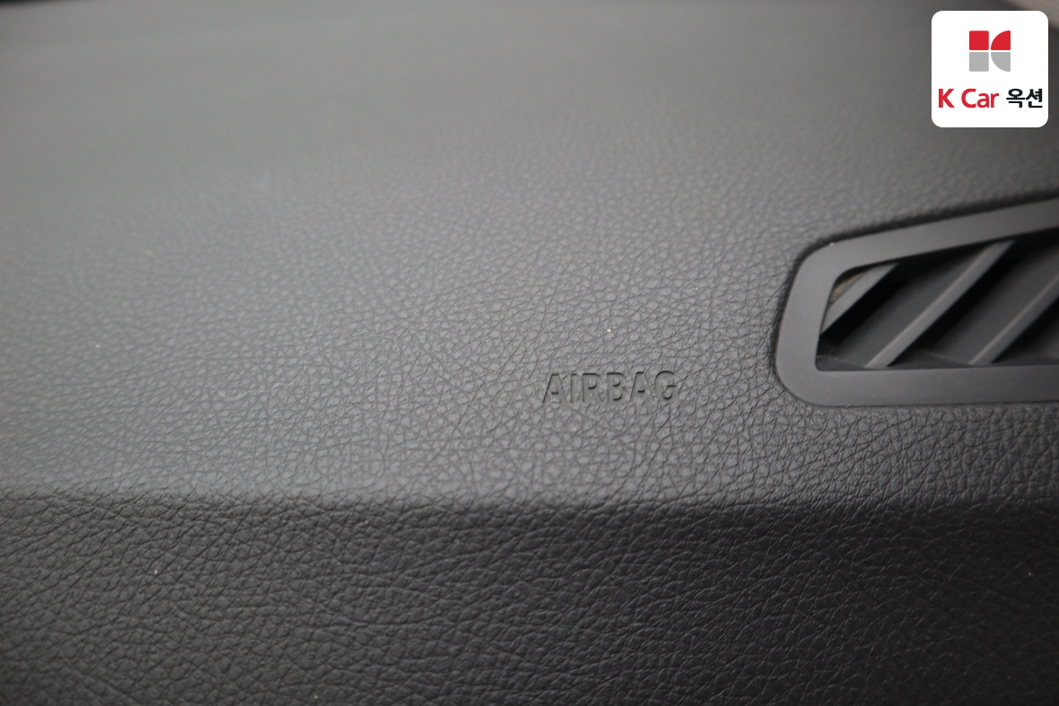 BMW 5 Series 2015 - Image 37