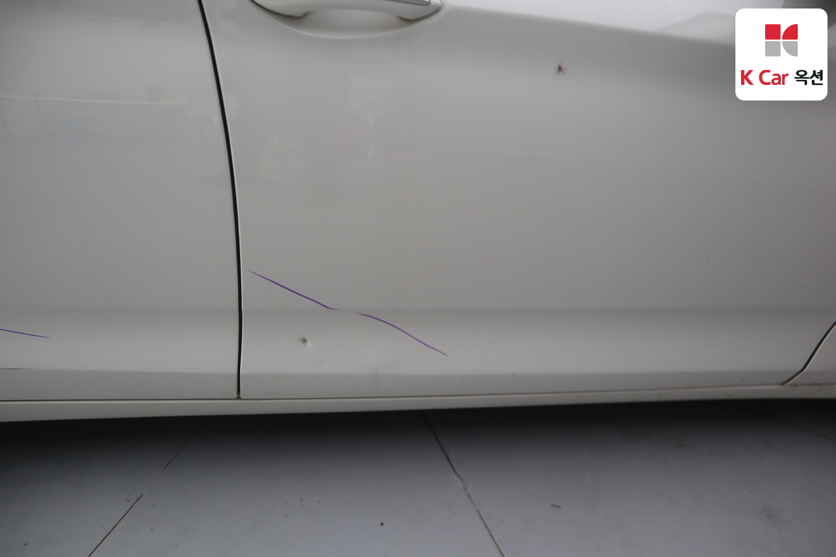 BMW 5 Series 2015 - Image 43