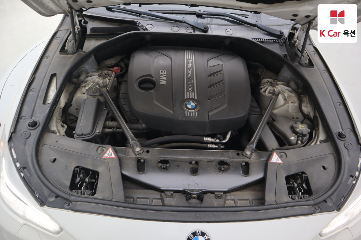 BMW 5 Series 2015 - Image 39