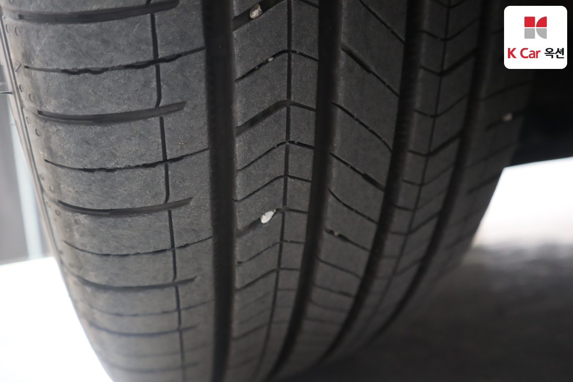 BMW 5 Series 2015 - Image 38