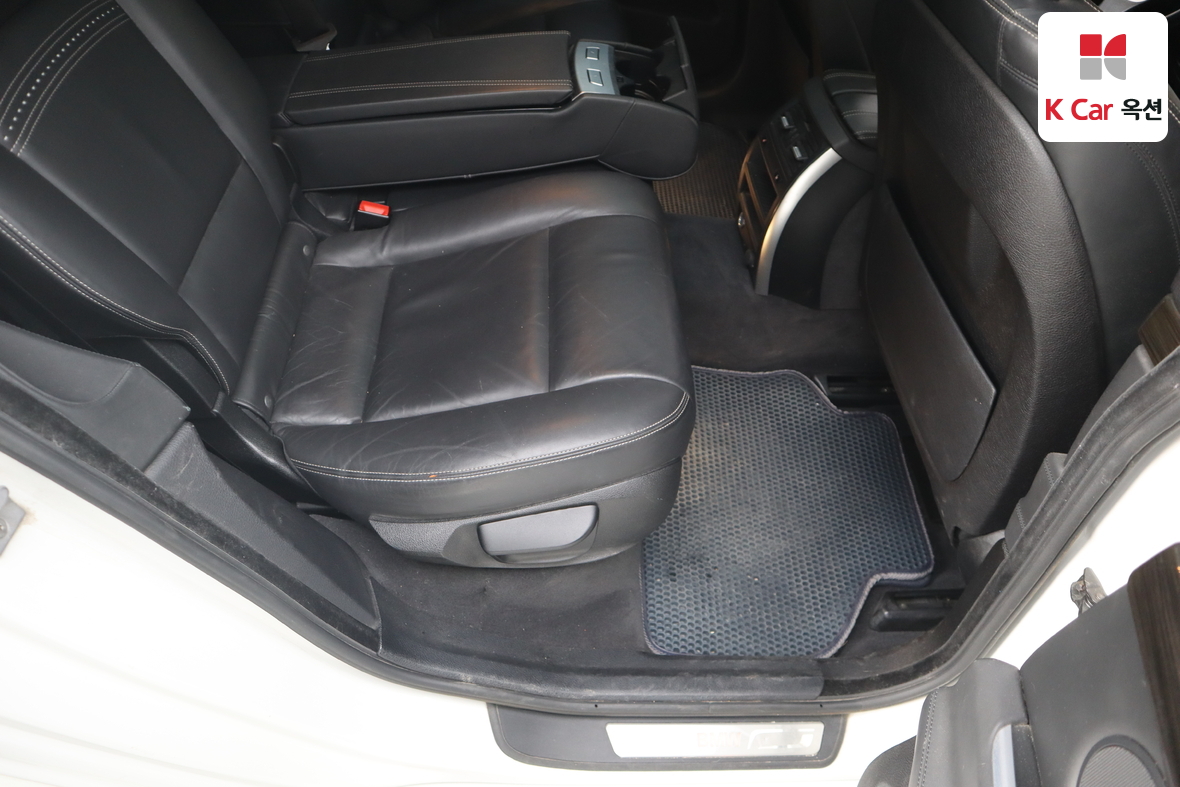 BMW 5 Series 2015 - Image 34