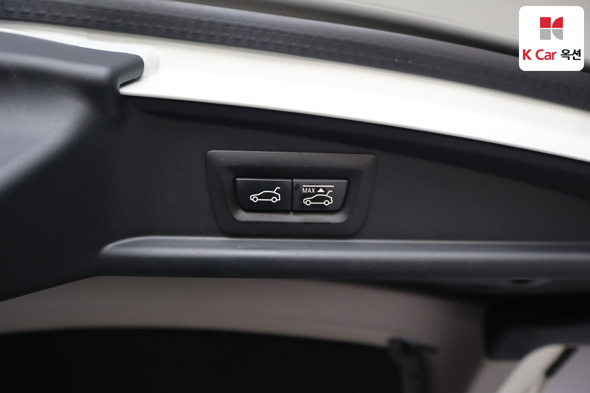 BMW 5 Series 2015 - Image 30