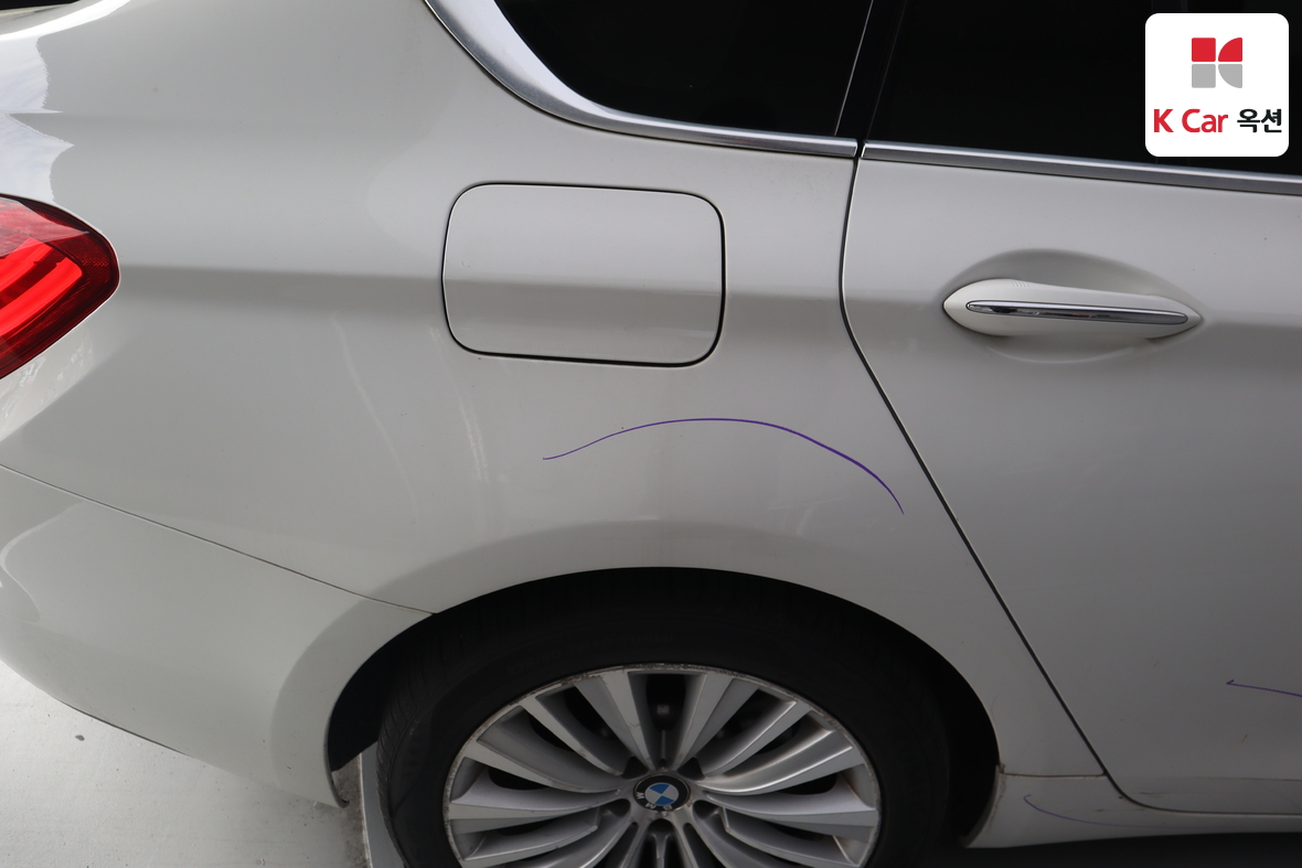 BMW 5 Series 2015 - Image 41