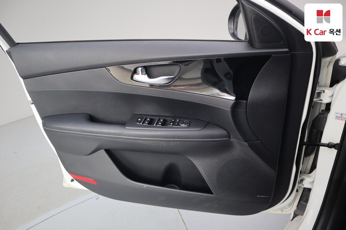 كيا K3 2019 - صورة 8