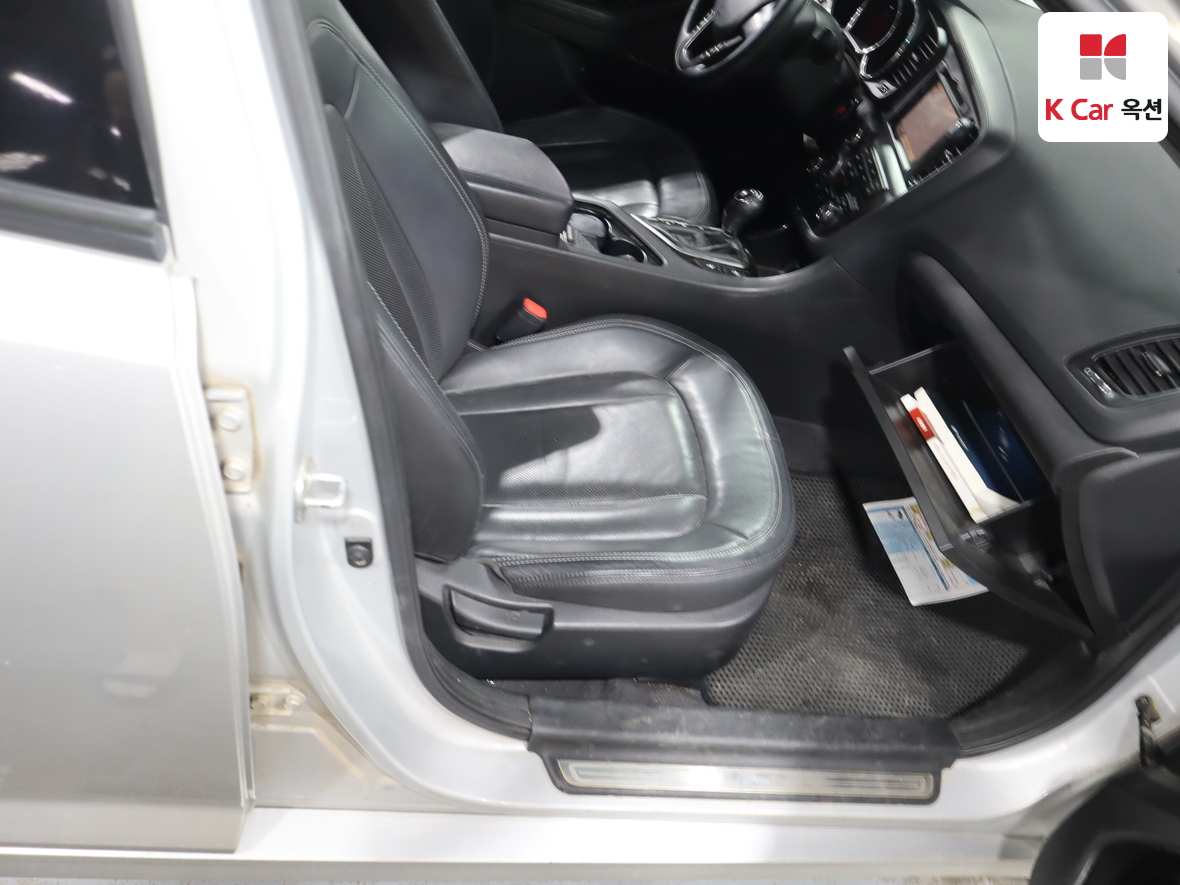 كيا K5 2011 - صورة 30