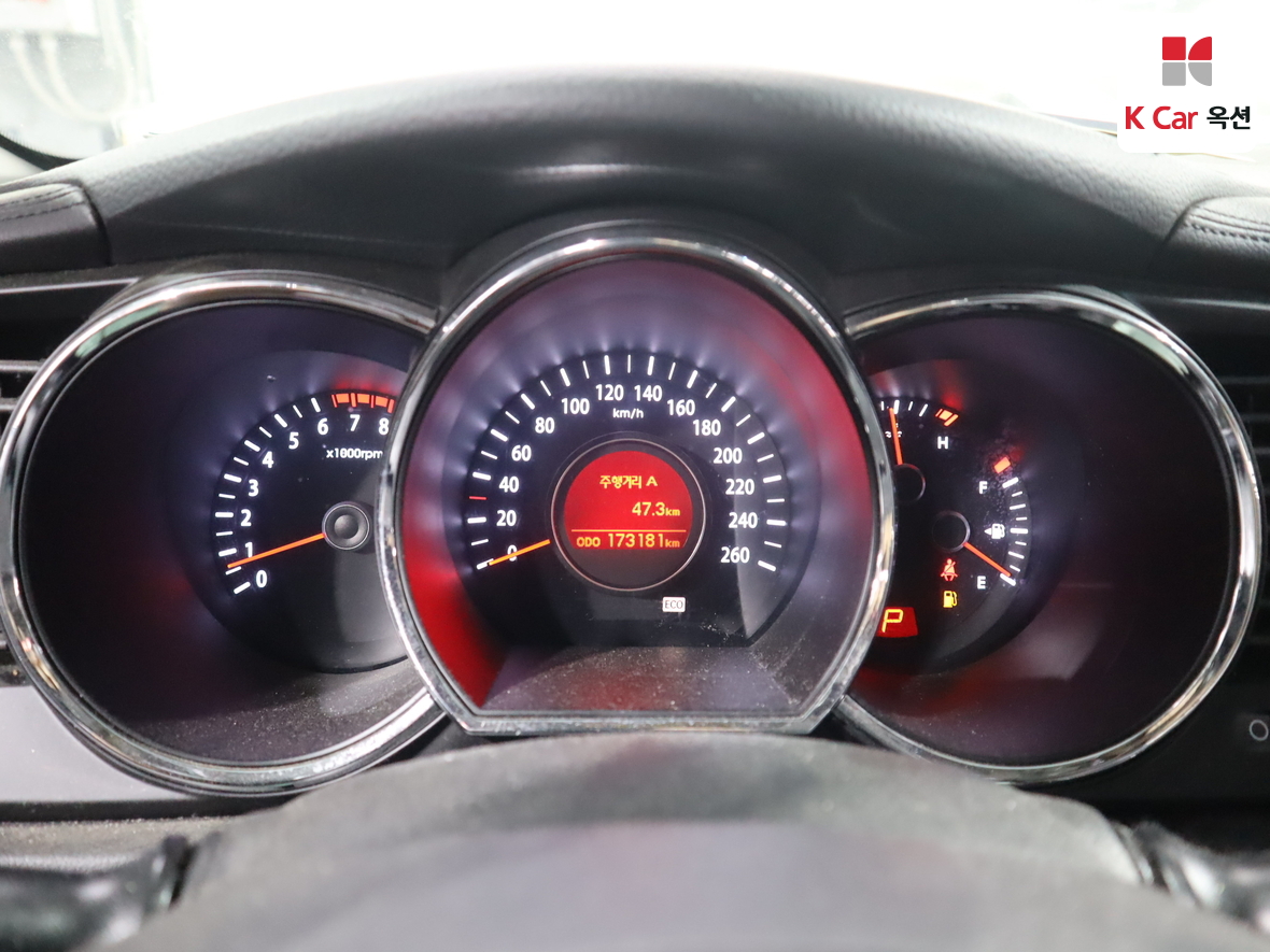 كيا K5 2011 - صورة 5