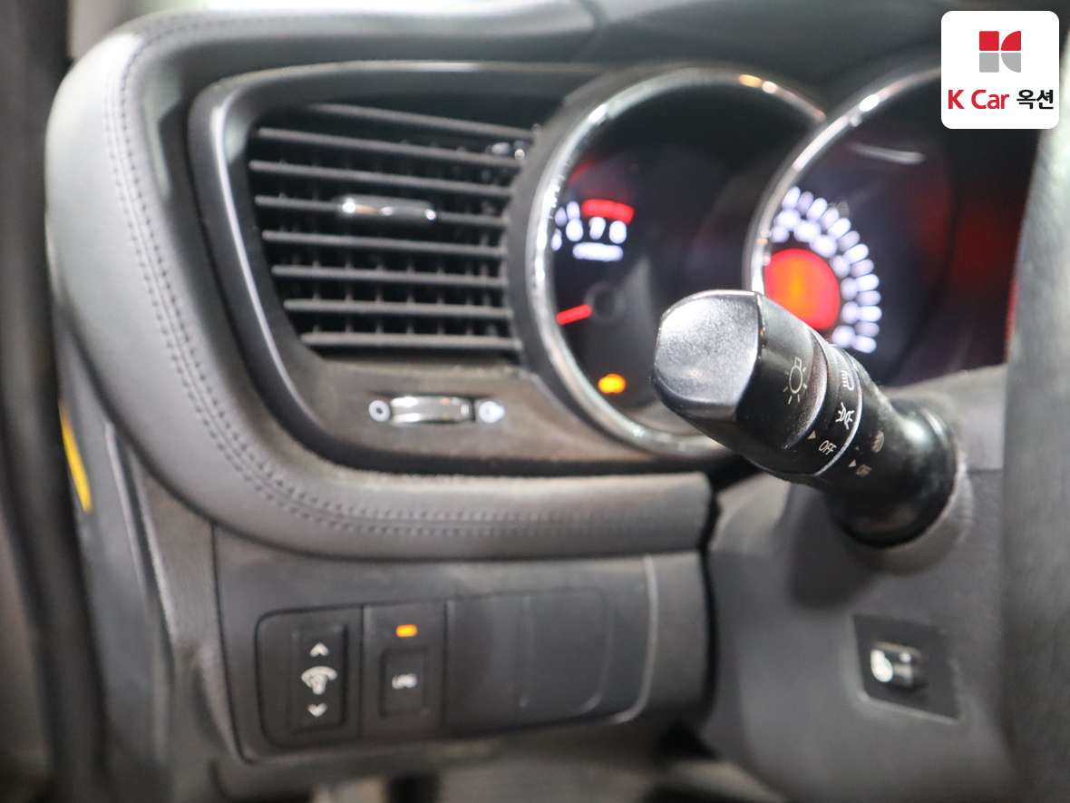 كيا K5 2011 - صورة 9