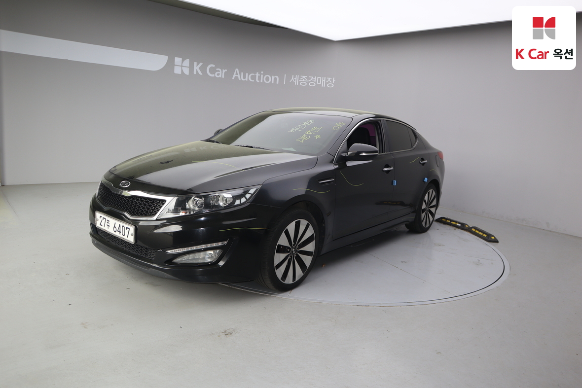 Kia K5 - 1