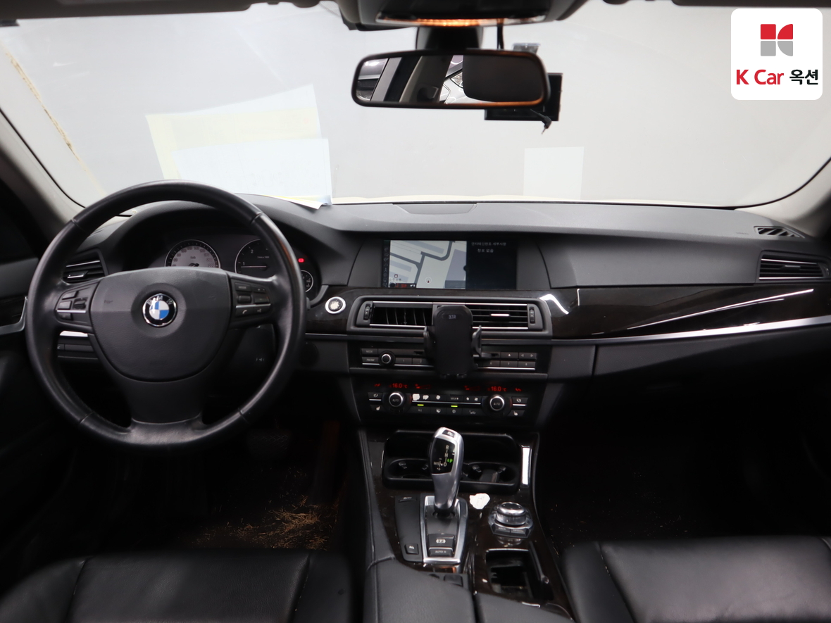 BMW 5 Series - 3