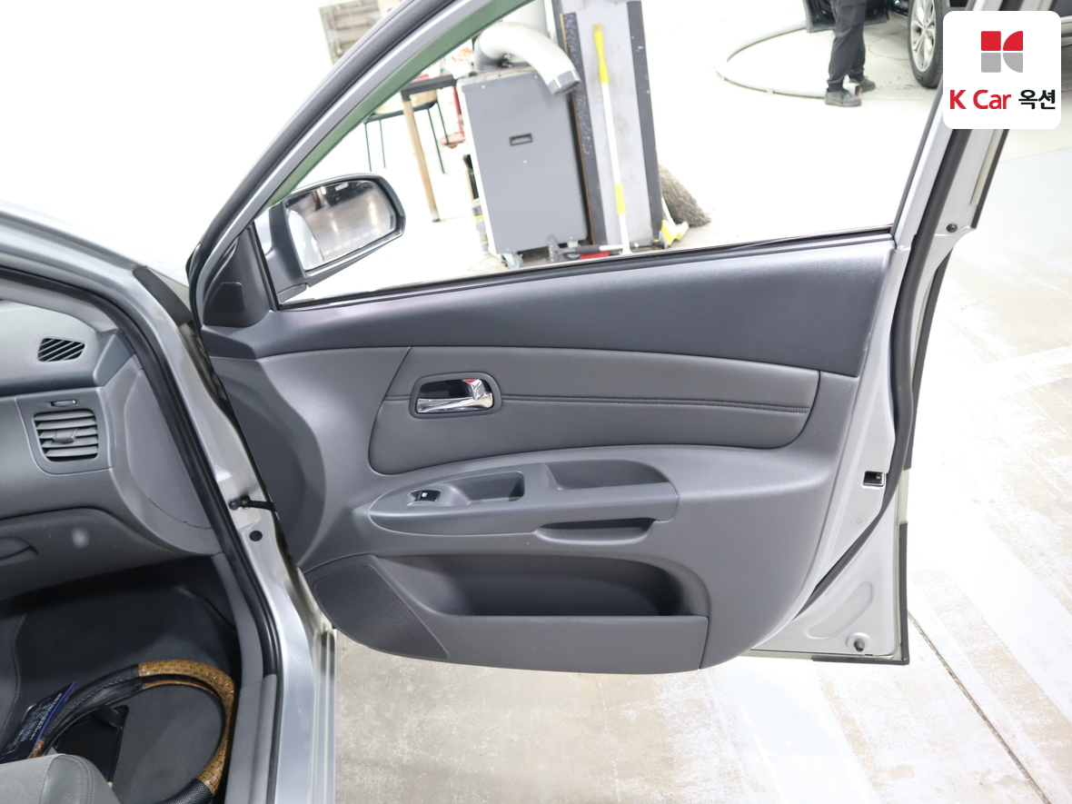 كيا برايد 2008 - صورة 28