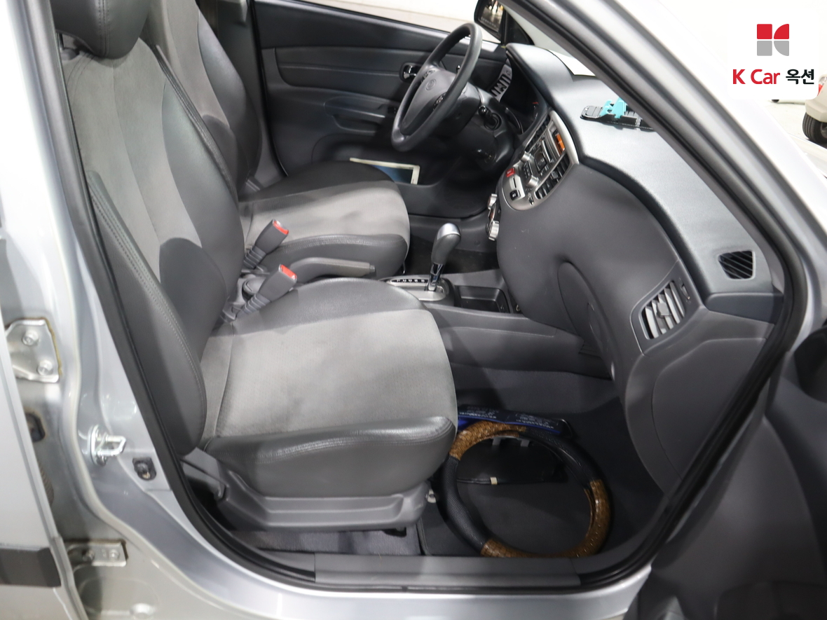 كيا برايد 2008 - صورة 29