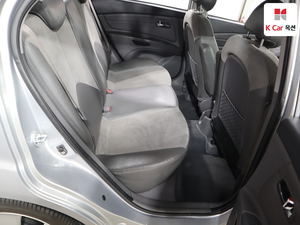 كيا برايد 2008 - صورة 27