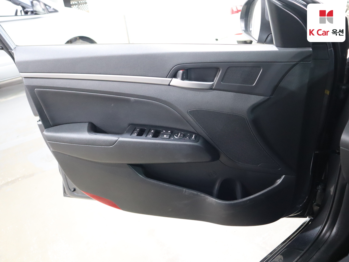 현대자동차 아반떼 2019 - 이미지 8