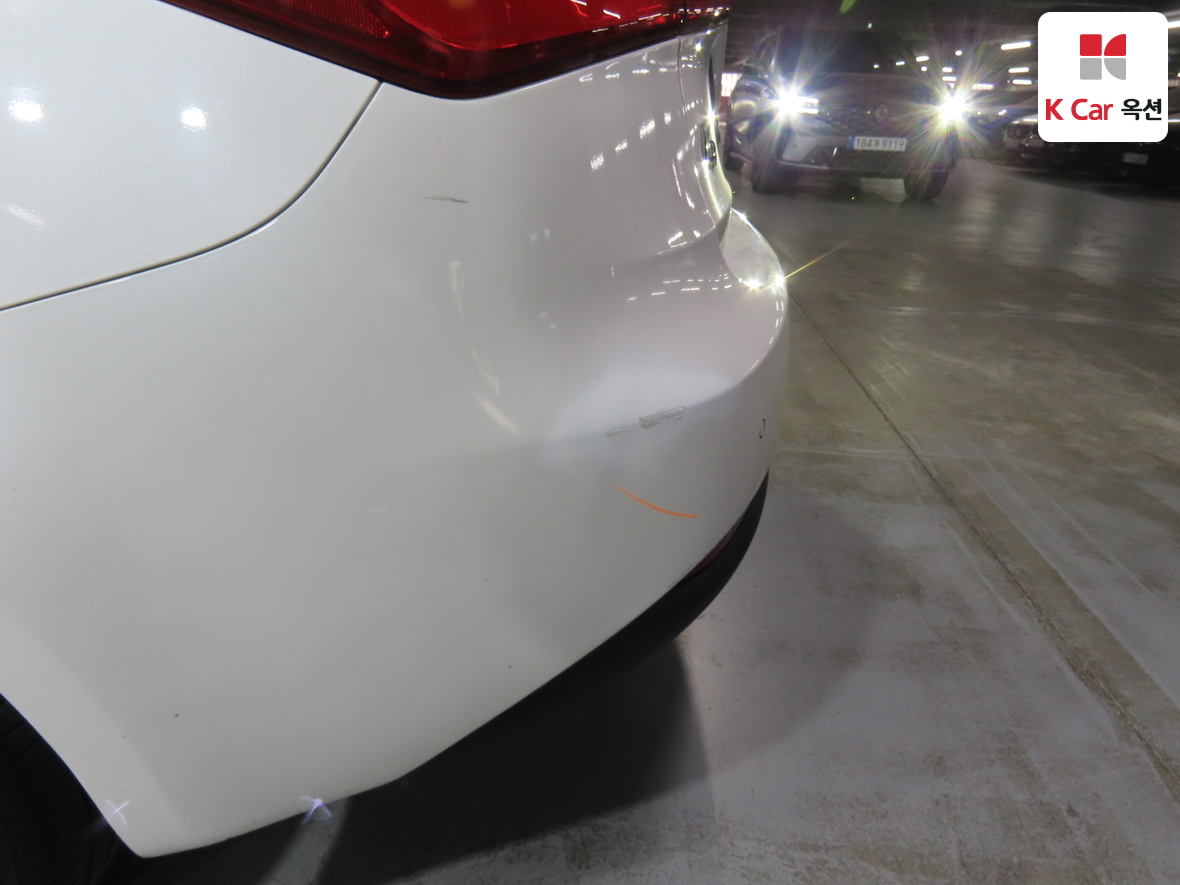 Kia K3 2014 - Image 38