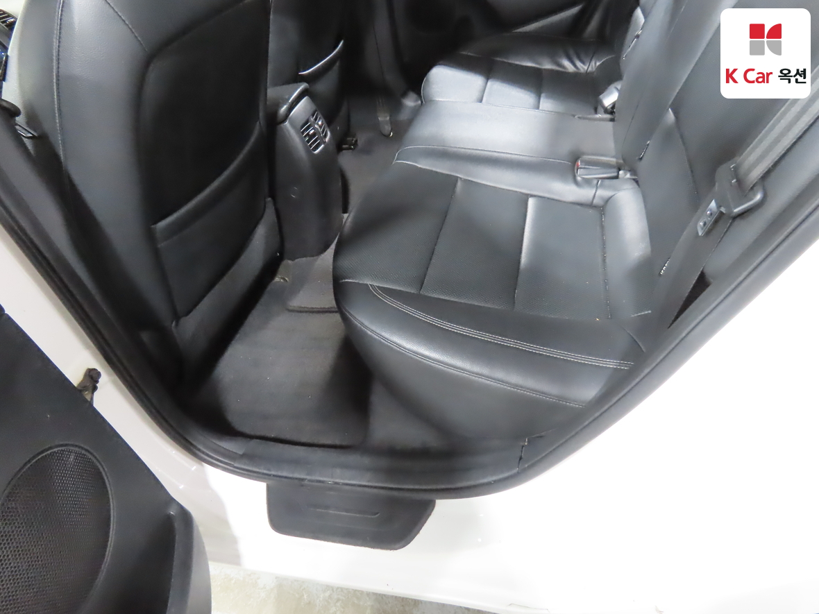 Kia K3 2014 - Image 24