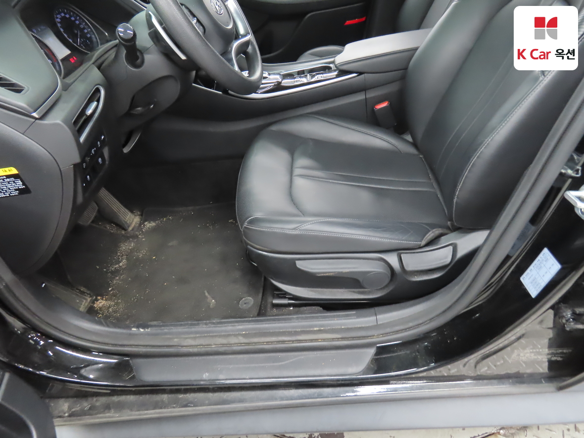 Hyundai Sonata 2020 - Image 17